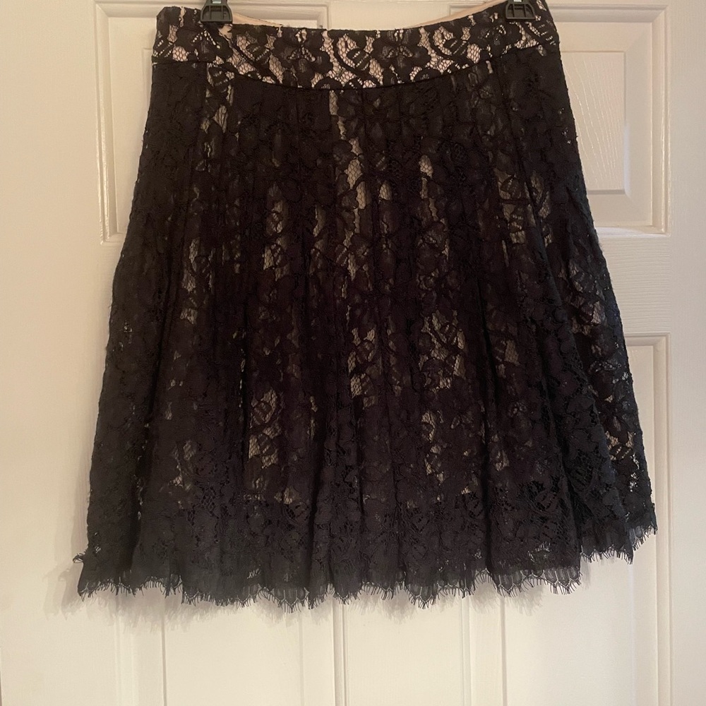diane Von furstenberg lace black skirt new without tags - Picture 2 of 8